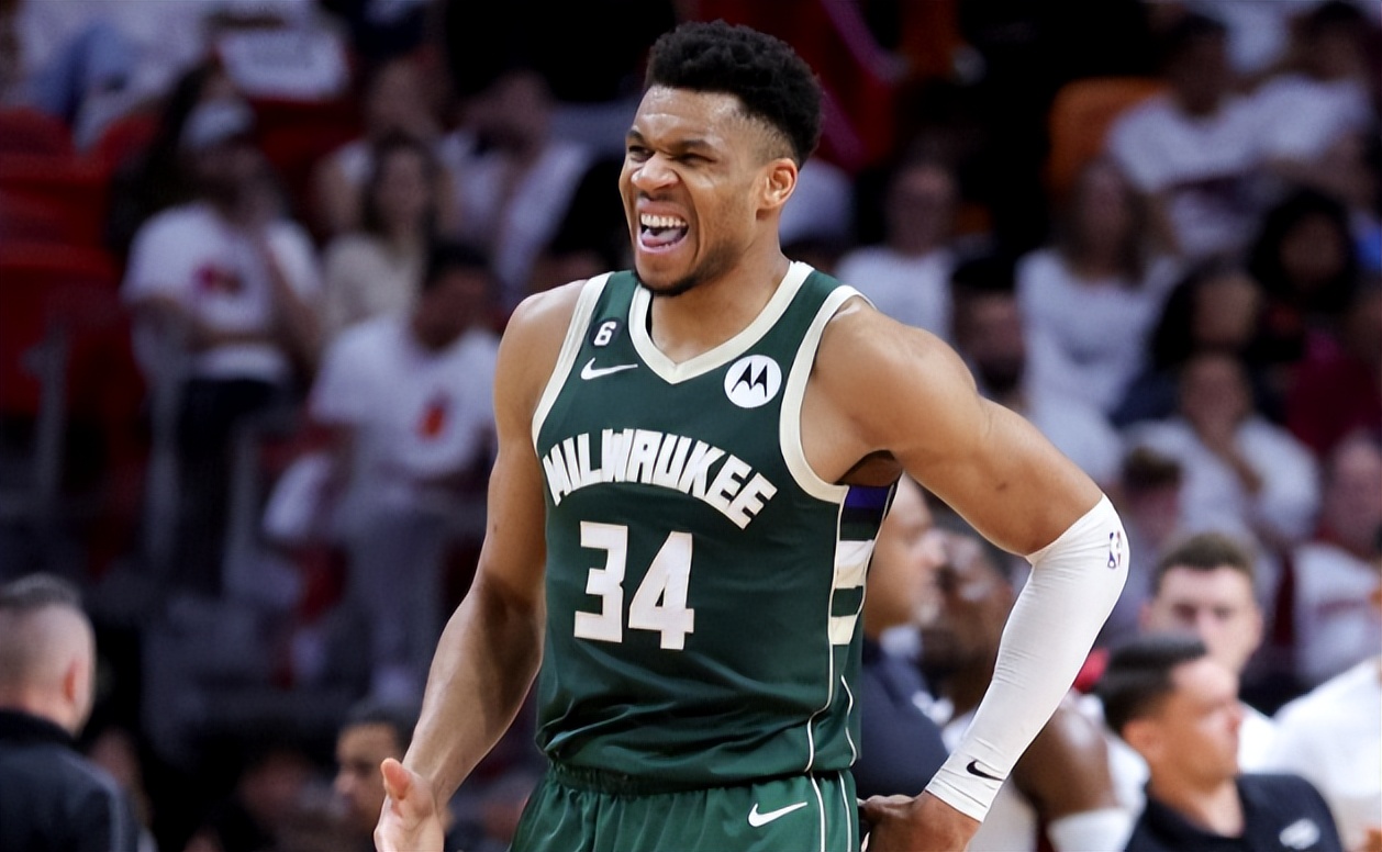 除了詹姆斯最厉害的球员,除了詹姆斯还有谁达到了211