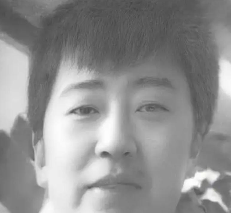 2002年大连5.7空难事件照片,大连五七空难死亡人数