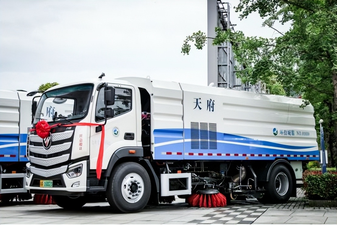 欧曼车配什么车桥,欧曼新车自卸车底盘