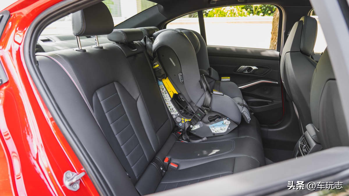 2022宝马3系330im,2023款宝马3系330i