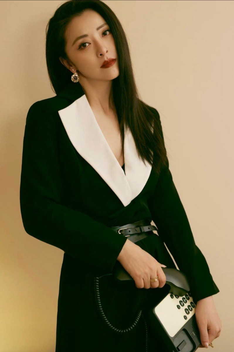 殷桃出席活动的造型,殷桃出席活动服装