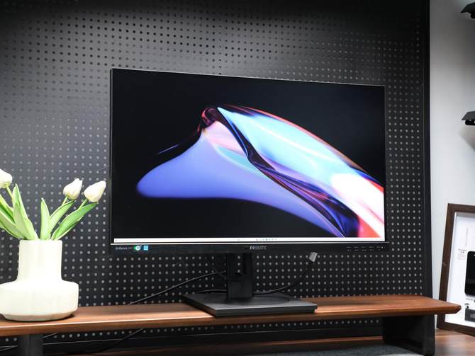 飞利浦558m1ry超大显示器体验,飞利浦55寸最新显示器