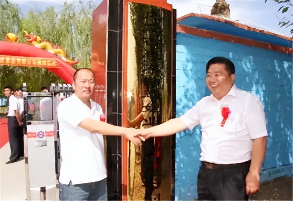 包头首富金利斌：24岁靠摆地摊起家，20年狂赚25亿，44岁选择自杀