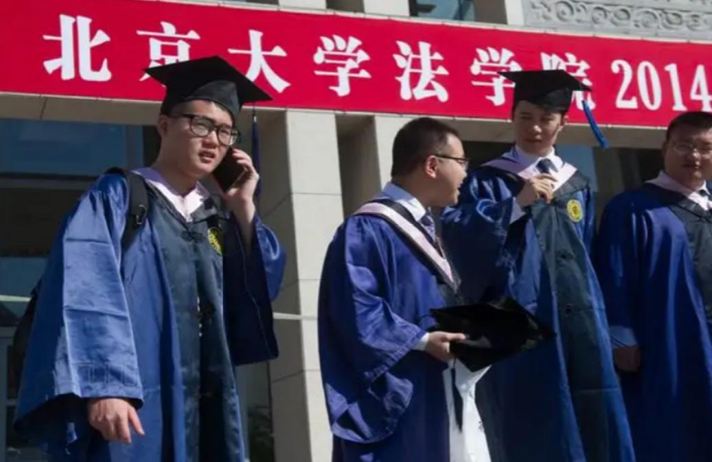 北大硕士卖米粉结局,董明珠北大研究生卖米粉