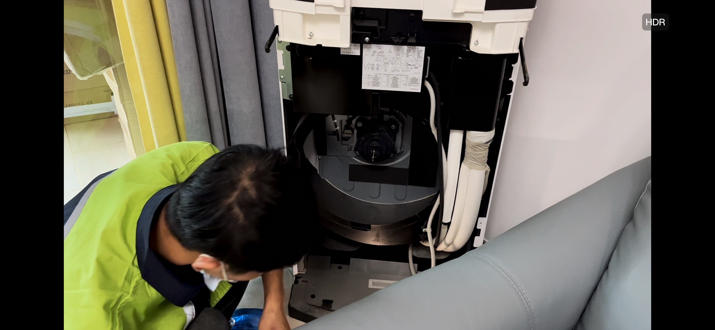 如何正确清洗空调过滤网,美的空调清洗正确方式