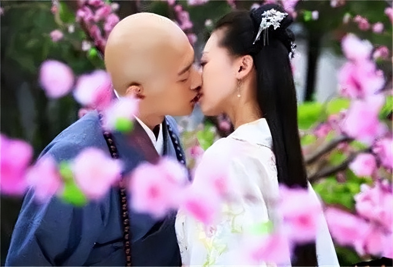 假太监让皇后陪葬,哪个皇帝死后让皇后陪葬