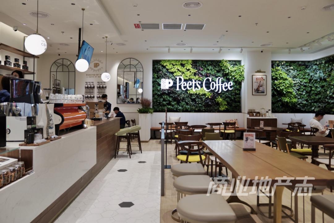 为了提升观察海口万象城的本地化视角,我在海口住了一整周