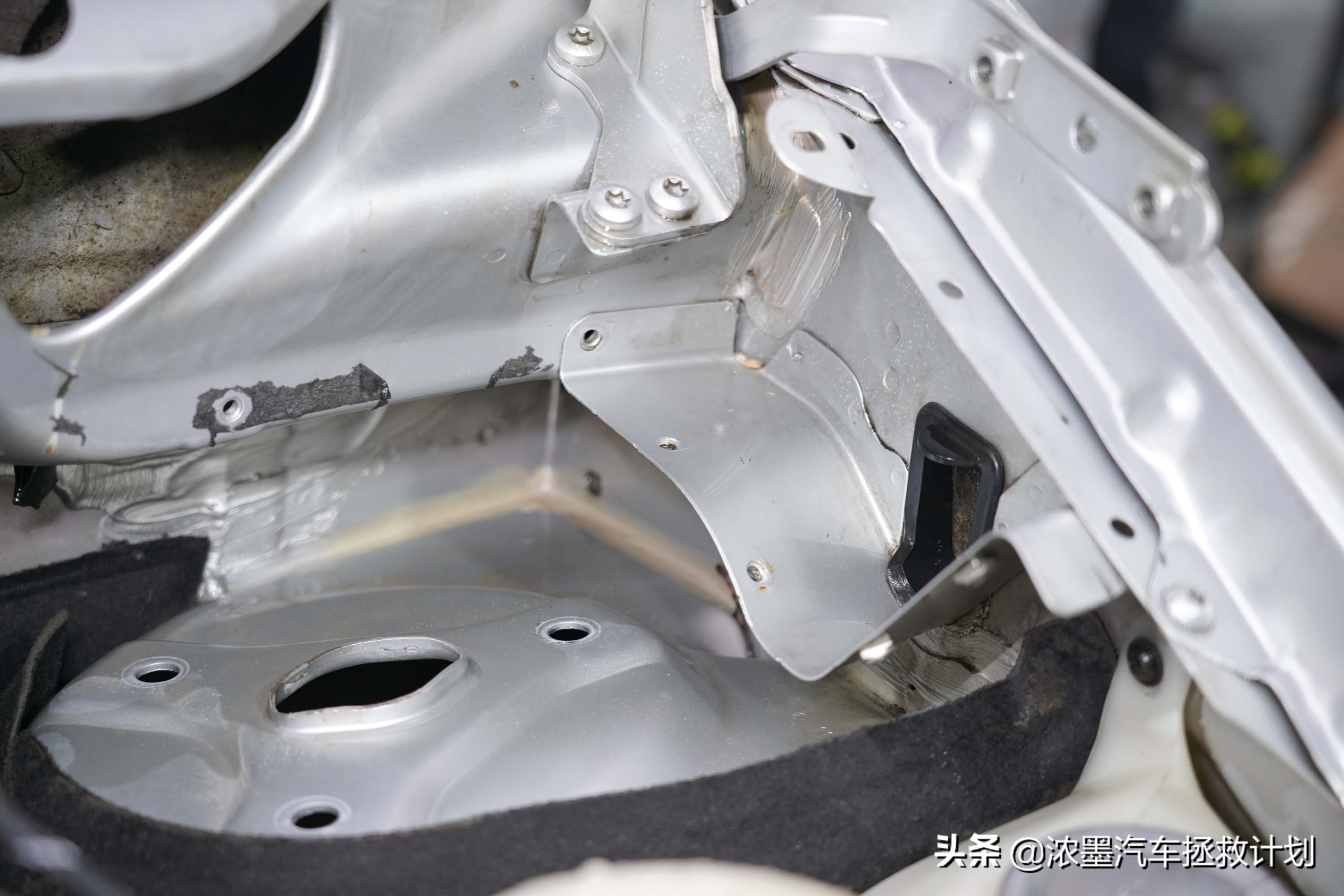 奔驰唯雅诺翻新全过程,奔驰唯雅诺翻新升级价格