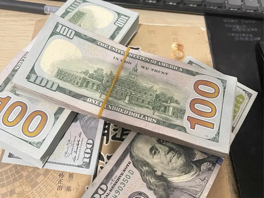 巴拿马有自己的货币吗,巴拿马华人人口多少