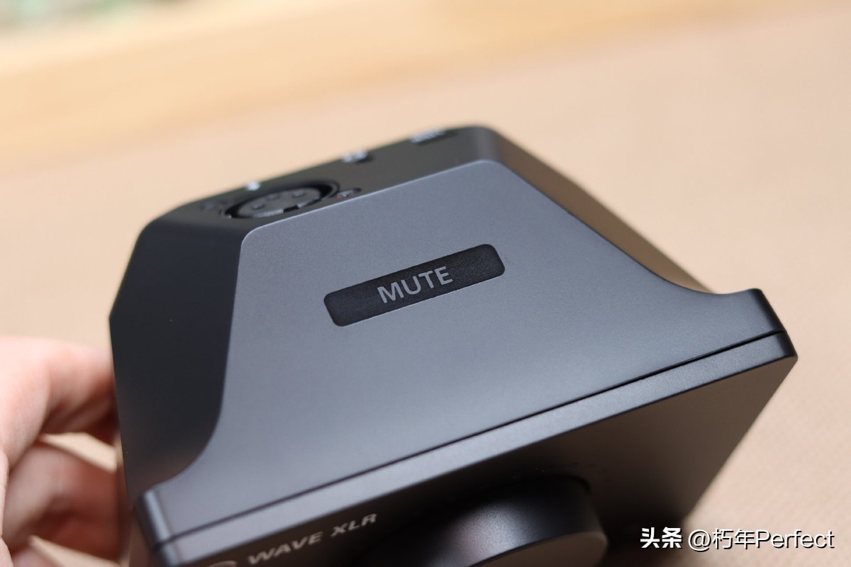 麦克风声卡套装直播,主播无线麦克风声卡套装