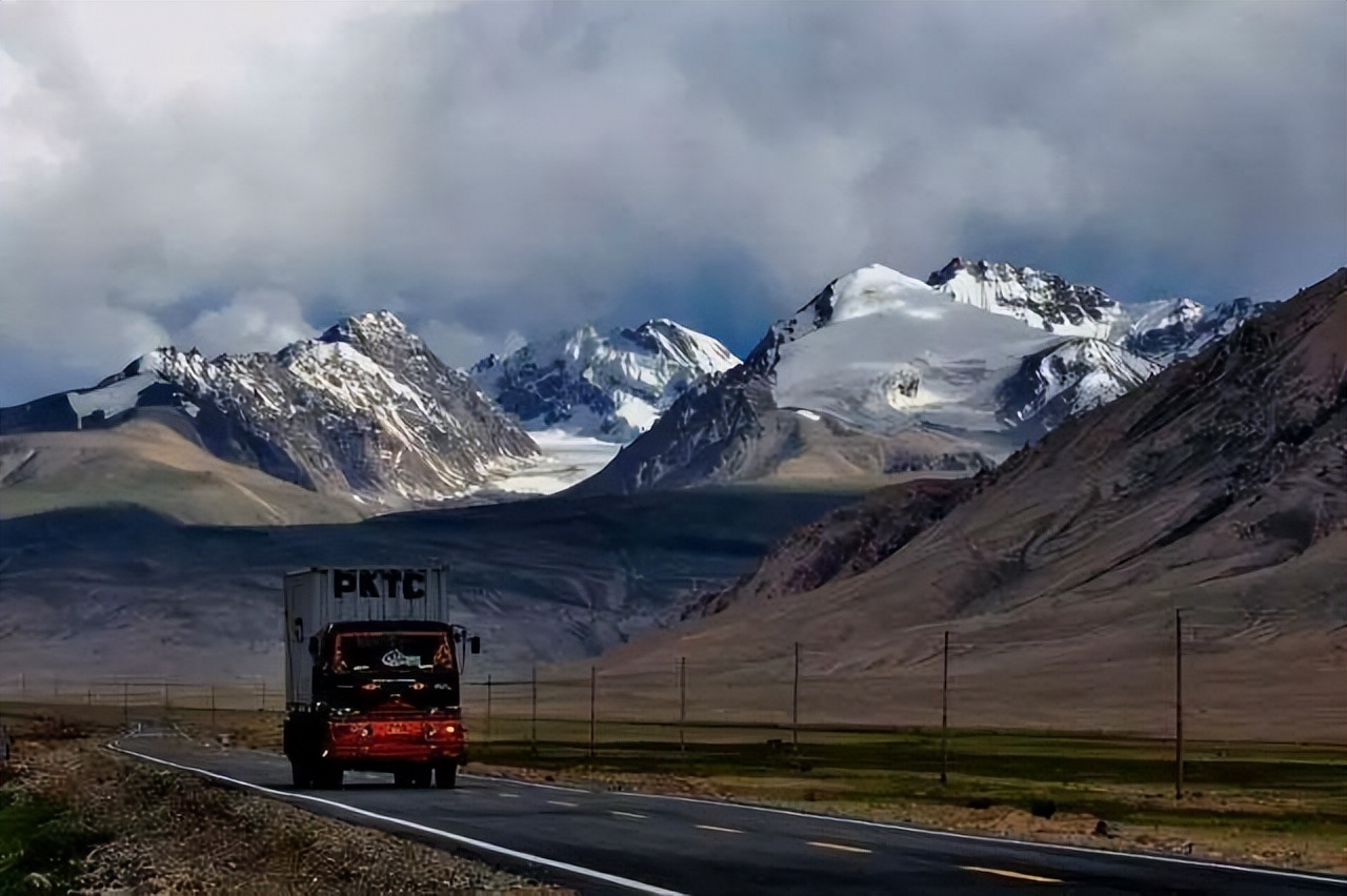 48亿美元的大单，巴基斯坦和中国签了，网友：不要做亏本的买卖