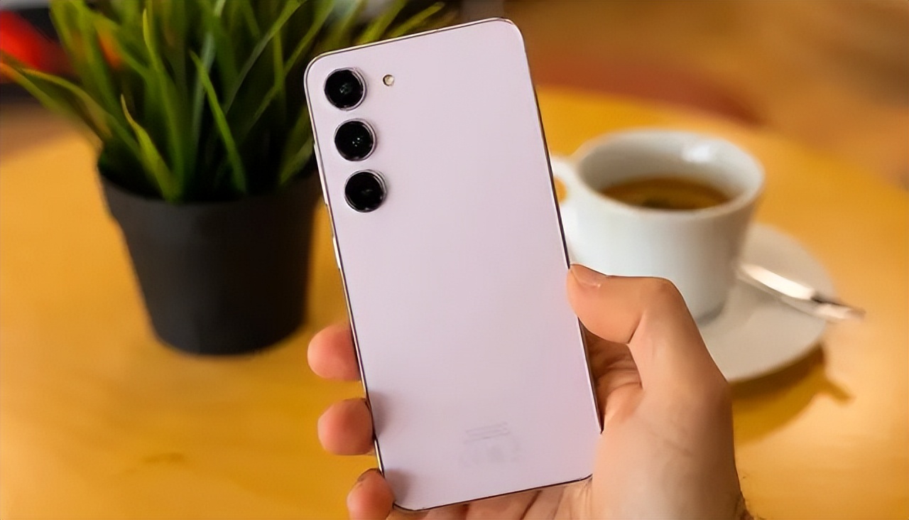 三千左右性价比最高的小屏旗舰,目前最值得购买的小屏旗舰