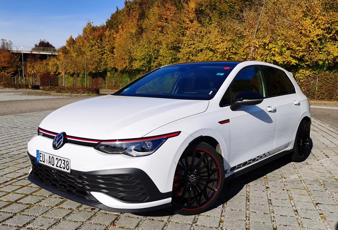 高尔夫8gti白色沉浸式体验,高尔夫8代gticlubsport