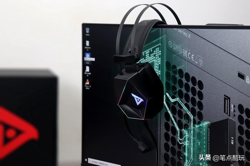 什么游戏头戴式耳机最有性价比,2022打游戏性价比高的手机