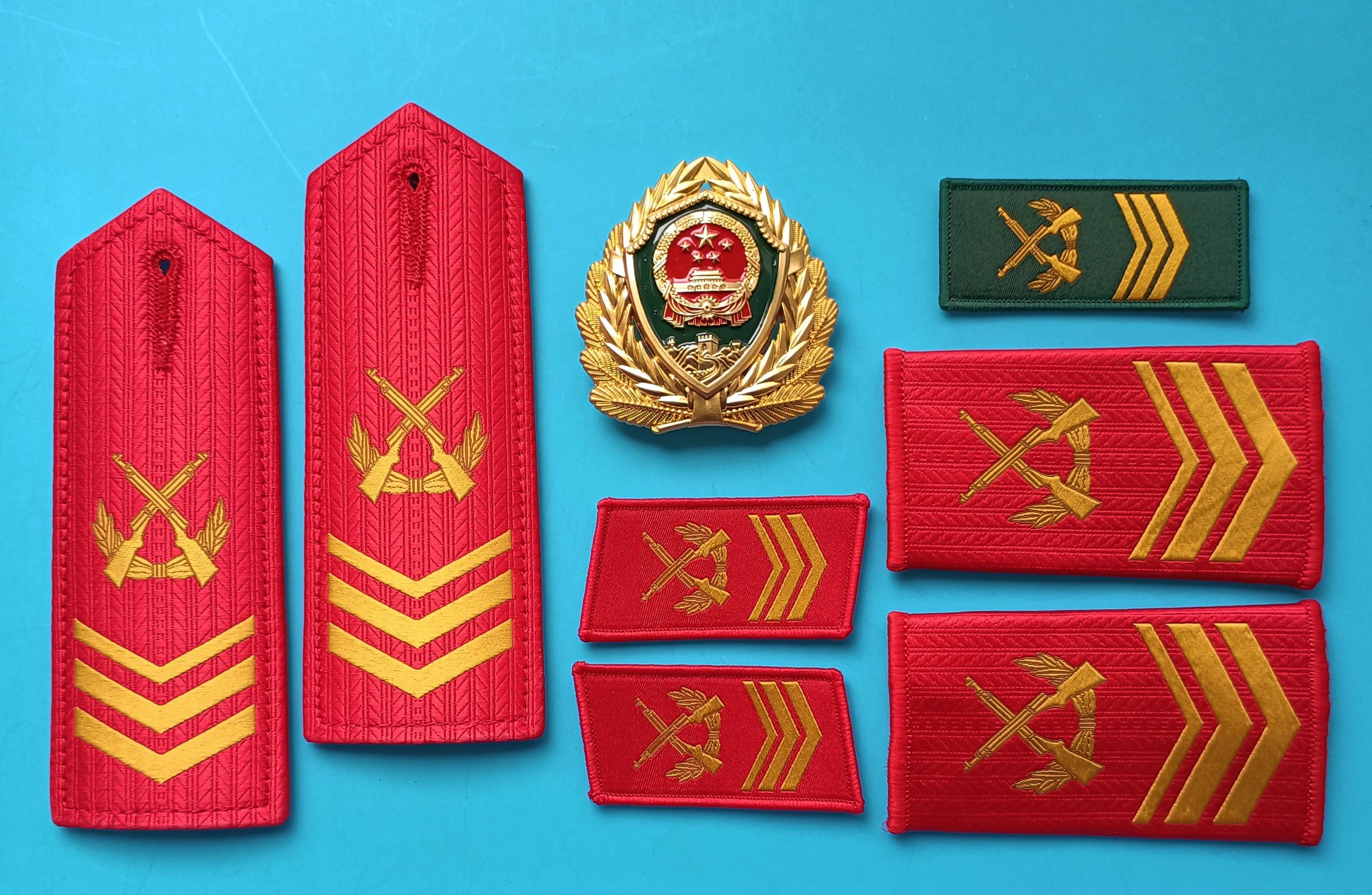 毛启国军装,毛启国警用帽徽