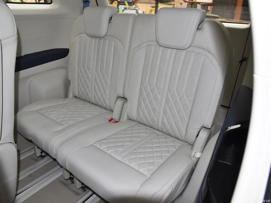 凯捷：最便宜混动MPV?小桌板+腿托，体型与奥德赛相当，却便宜10万？