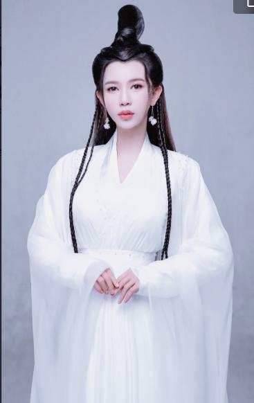 宋小粤和黄逸辉,cba啦啦队黄逸辉vs宋小粤