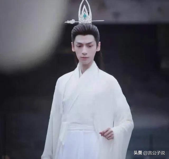 9位瘦成纸片人的男星,骨瘦如柴的皮包骨男明星