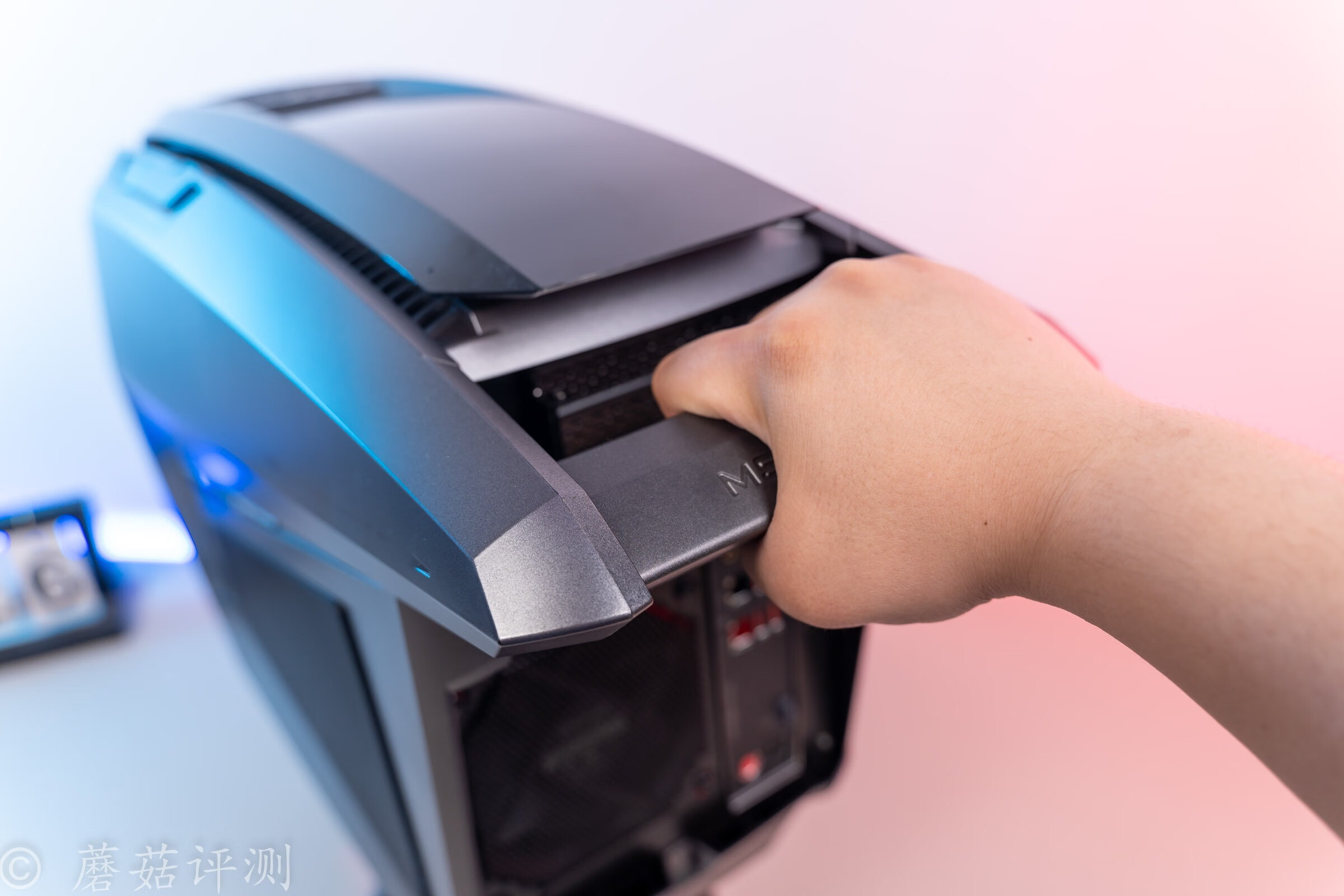 微星宙斯盾ti511代测评,微星宙斯盾ti5散热怎么样