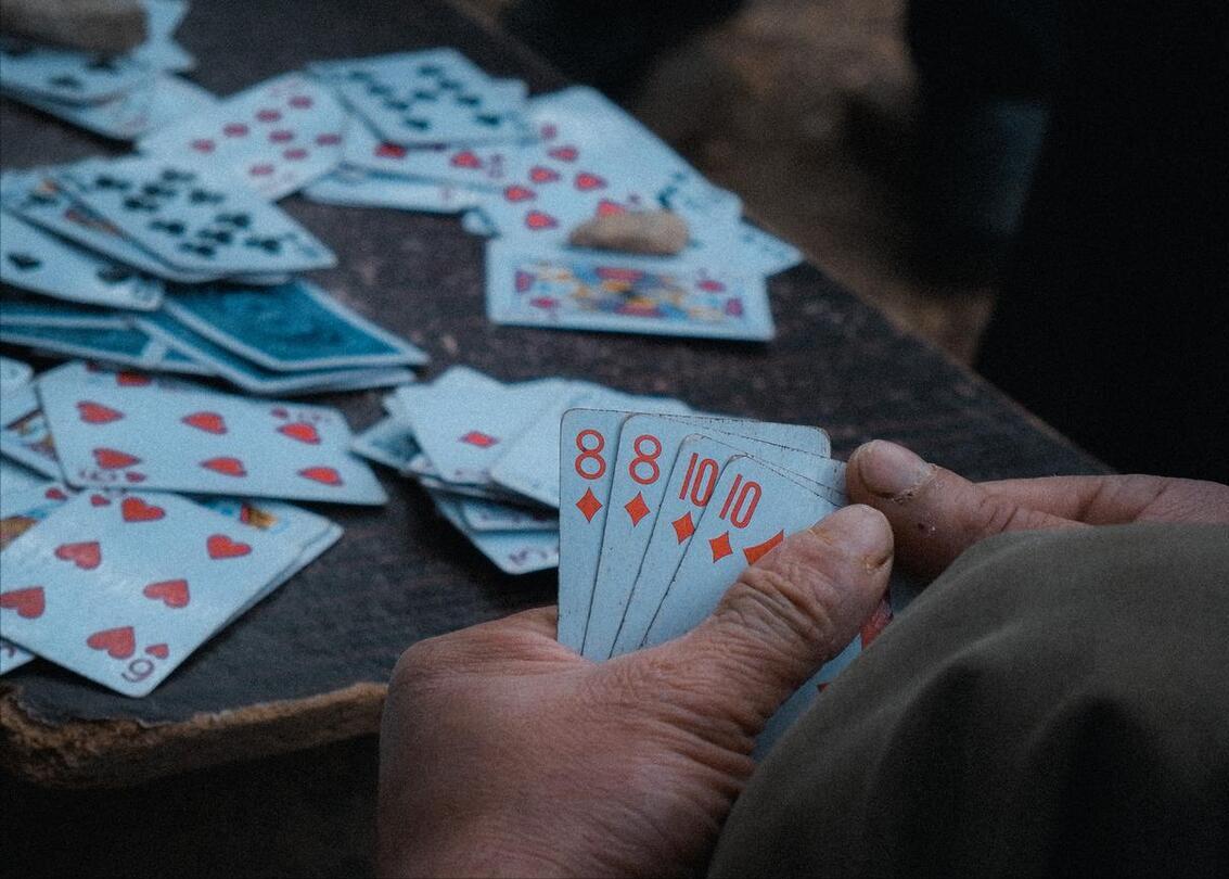 微信群自动抢红包犯法吗,微信群抢红包怎么样构成违法