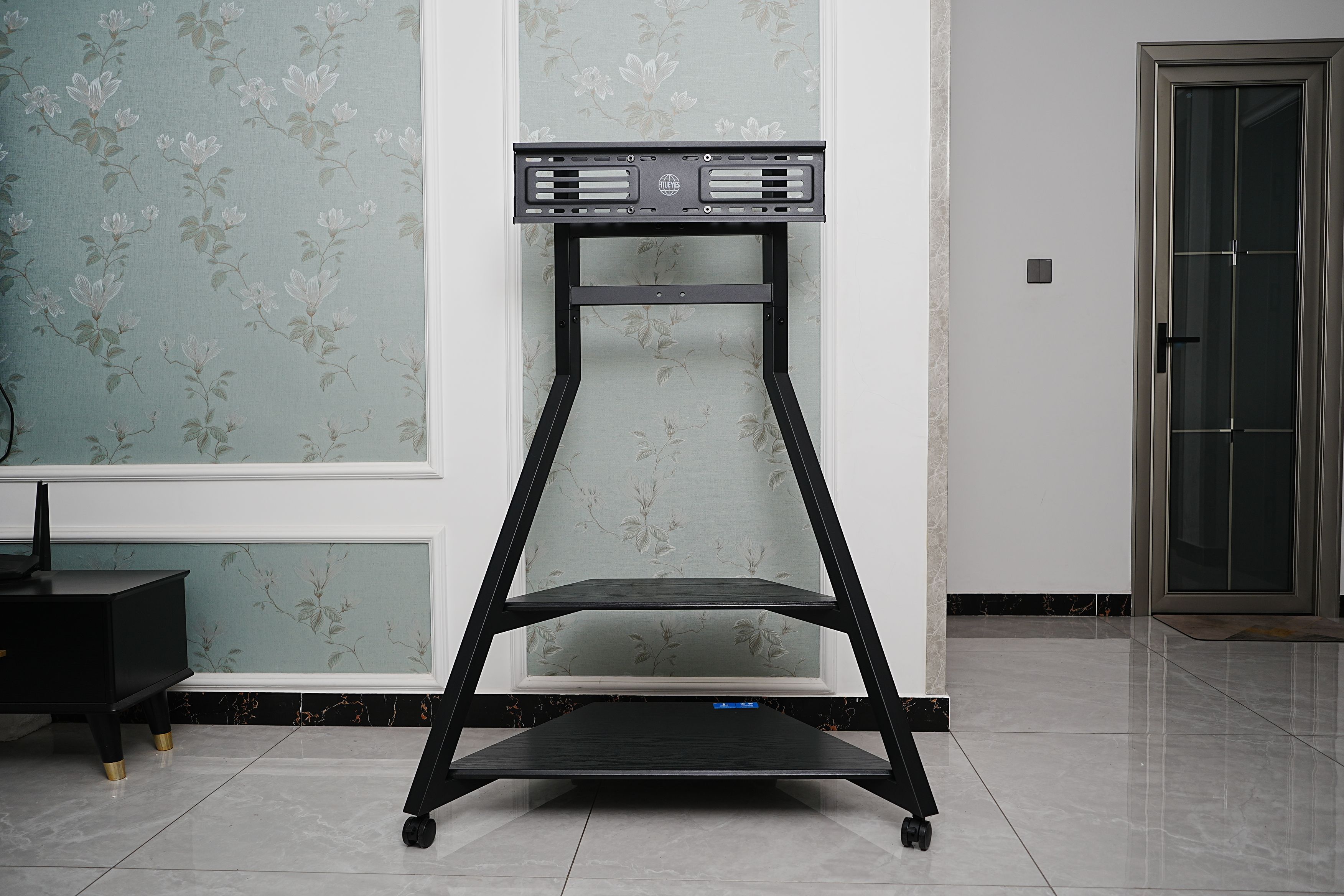 小户型电视支架怎么选购,多种电视挂墙支架评测