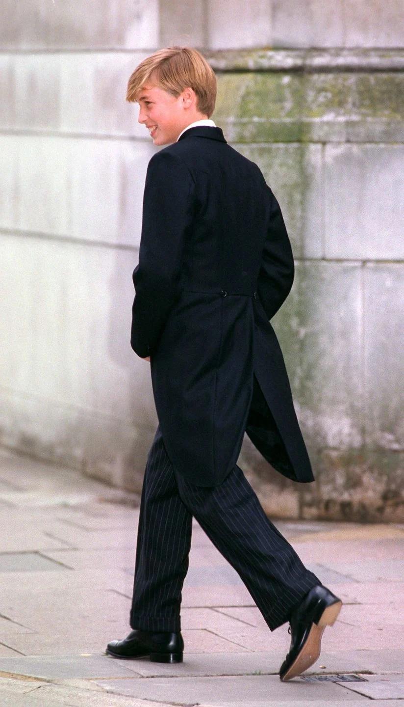 威廉王子童年照,英国威廉王子在哪里上的学