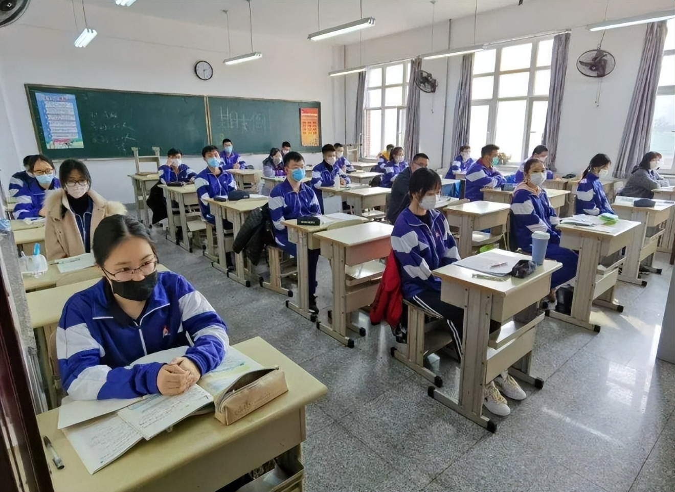 未来十年就业前景好工资高的专业,比较冷门好就业工资高的专业