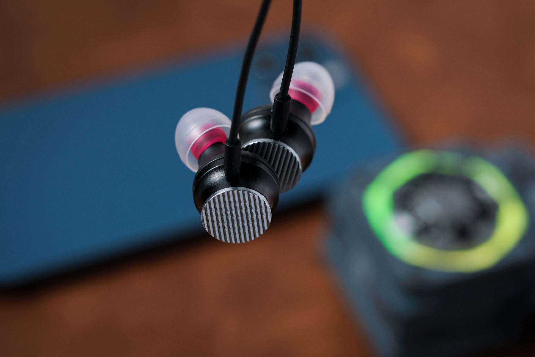 顶级动圈入耳式耳机测评,超大动圈hifi耳机测评