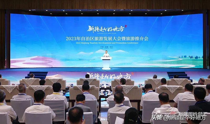 新疆实施旅游兴疆战略的原因分析,新疆旅游发展前景