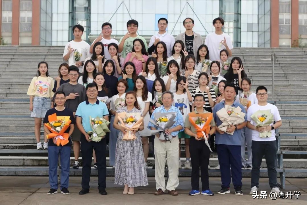 学霸申请专利,学霸申请8项专利