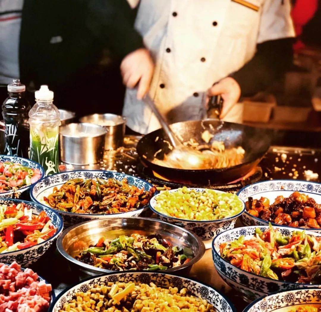 这座被赚钱耽误的浙江小县城，藏着无数吃货惦记的世界美食