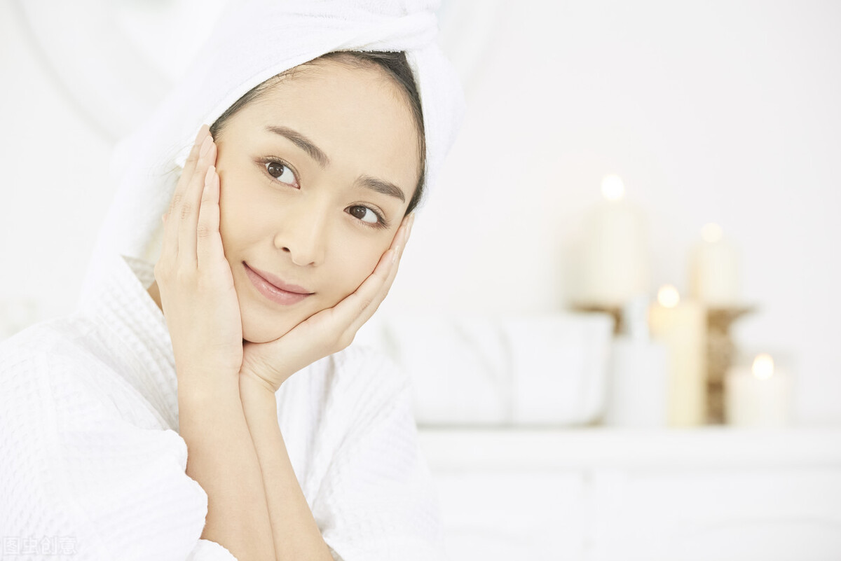 爽肤水精华和面霜区别,精华液能和爽肤水面霜一起用吗