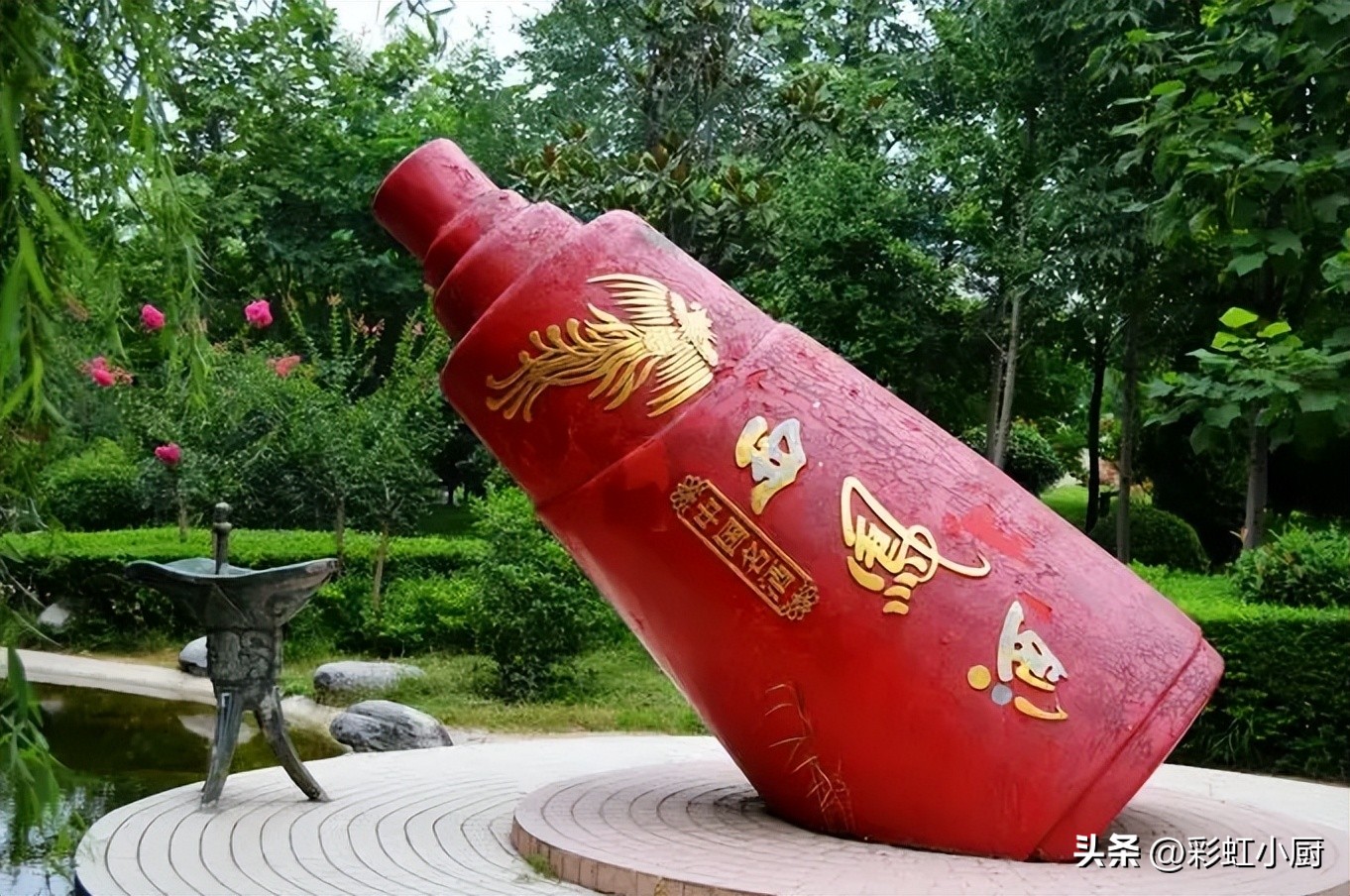 西凤酒和老西凤的差别,西凤酒海窖龄和西凤酒有什么差别