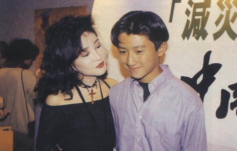 谢霆锋有多暖心,谢霆锋到底爱不爱张柏芝
