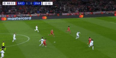拜仁2比0巴黎梅西表现,欧冠巴黎对阵拜仁梅西突破被放倒