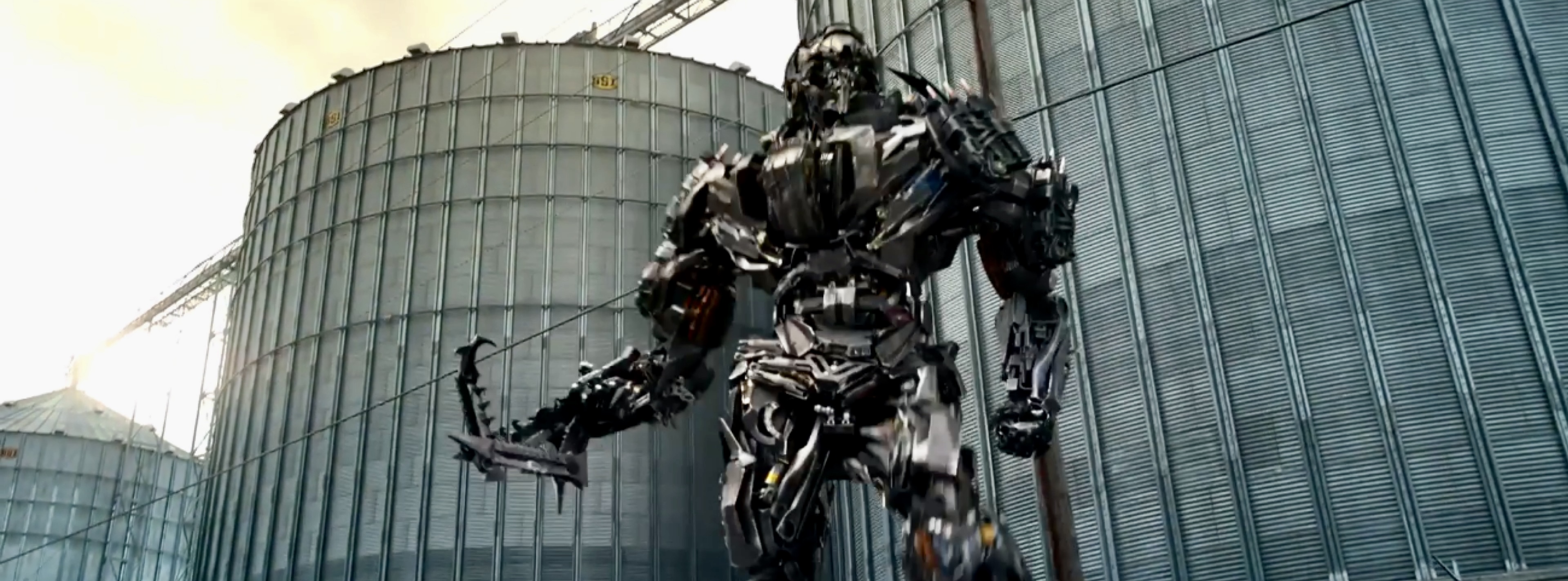 变形金刚禁闭人气为什么这么高,变形金刚禁闭战斗画面