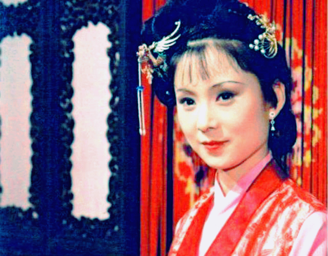 晴雯不让黛玉进门宝玉踹晴雯,晴雯赶走贾母为何不救