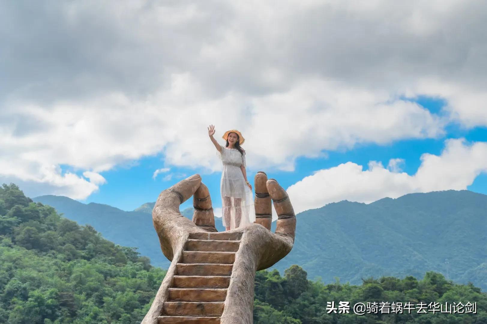 澶╂皵鐐庣儹灏辨潵婕傛祦,鐐庣儹澶忓ぉ鐜╂按婕傛祦閬挎殤涔嬪湴