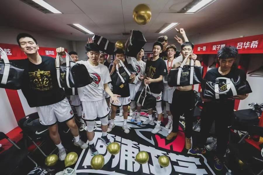 我们现在做了什么才会有未来,我们现在能做的就是努力