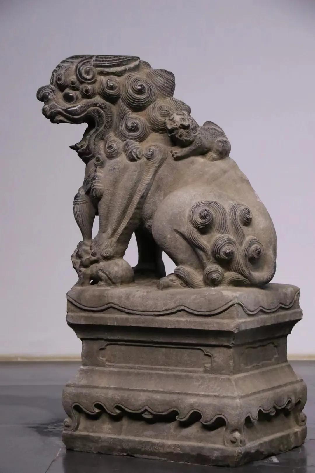 迎门石狮子,迎门狮一对