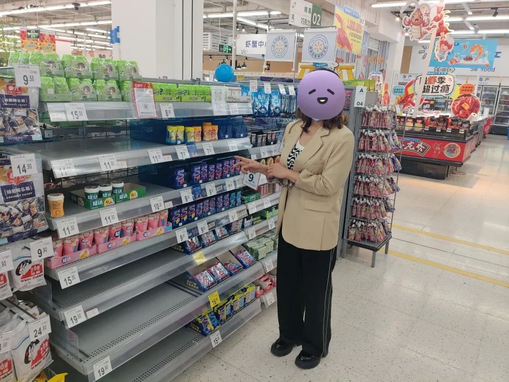 女子多次在超市偷窃警方抓获,女子超市偷东西被判多久