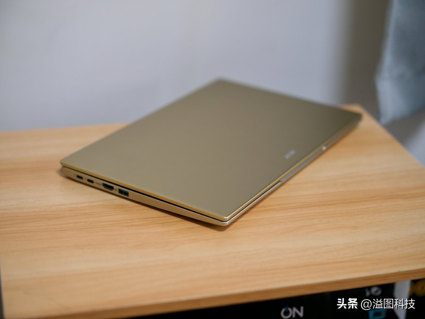 宏碁非凡s3的无线鼠标插口在哪,宏碁非凡s3自动感应亮度怎么关