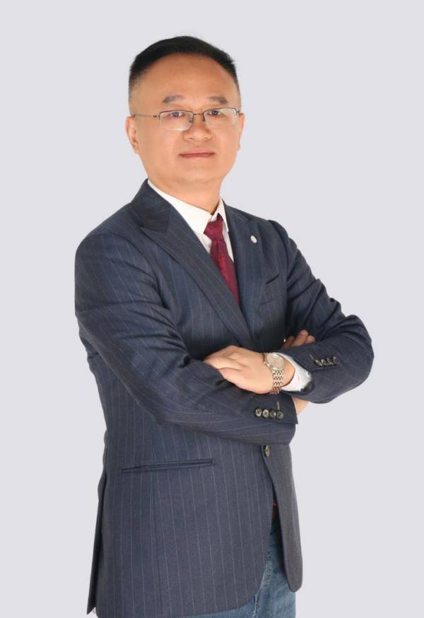 “酒业创新先锋”鹿申的四醉人生