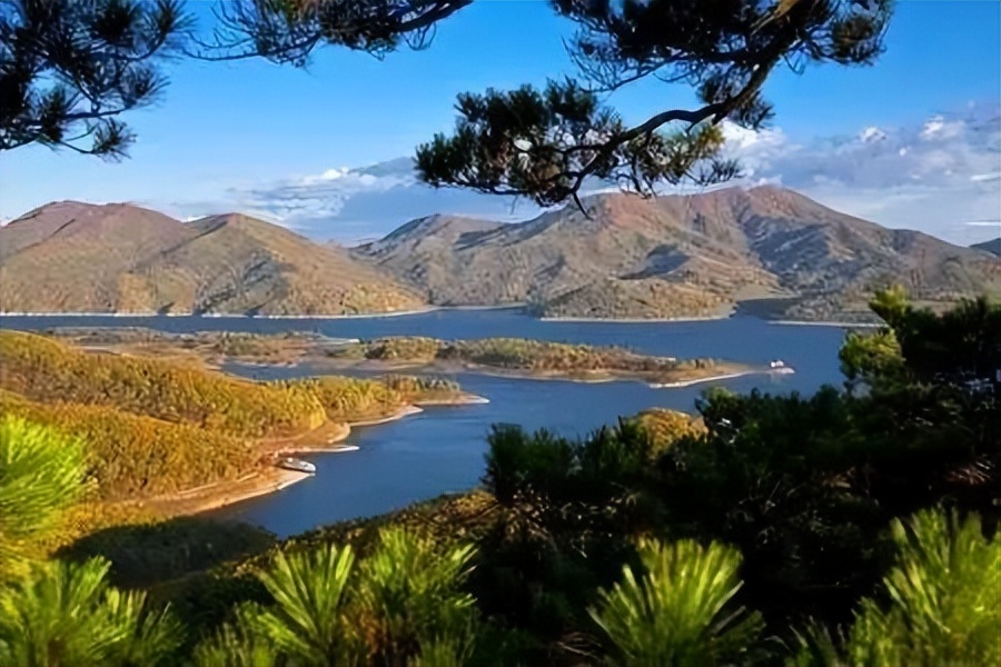 有关清秋的诗,清秋唯美诗词