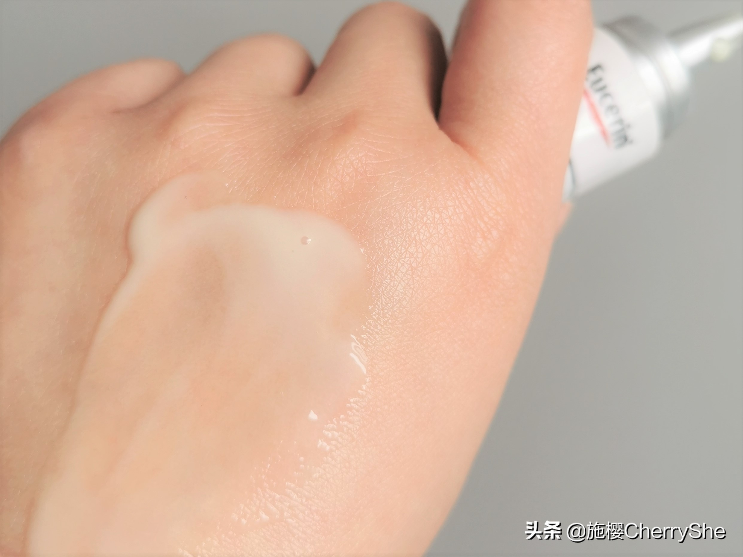 vc精华可以当眼霜吗,vc精华可以替代防晒吗