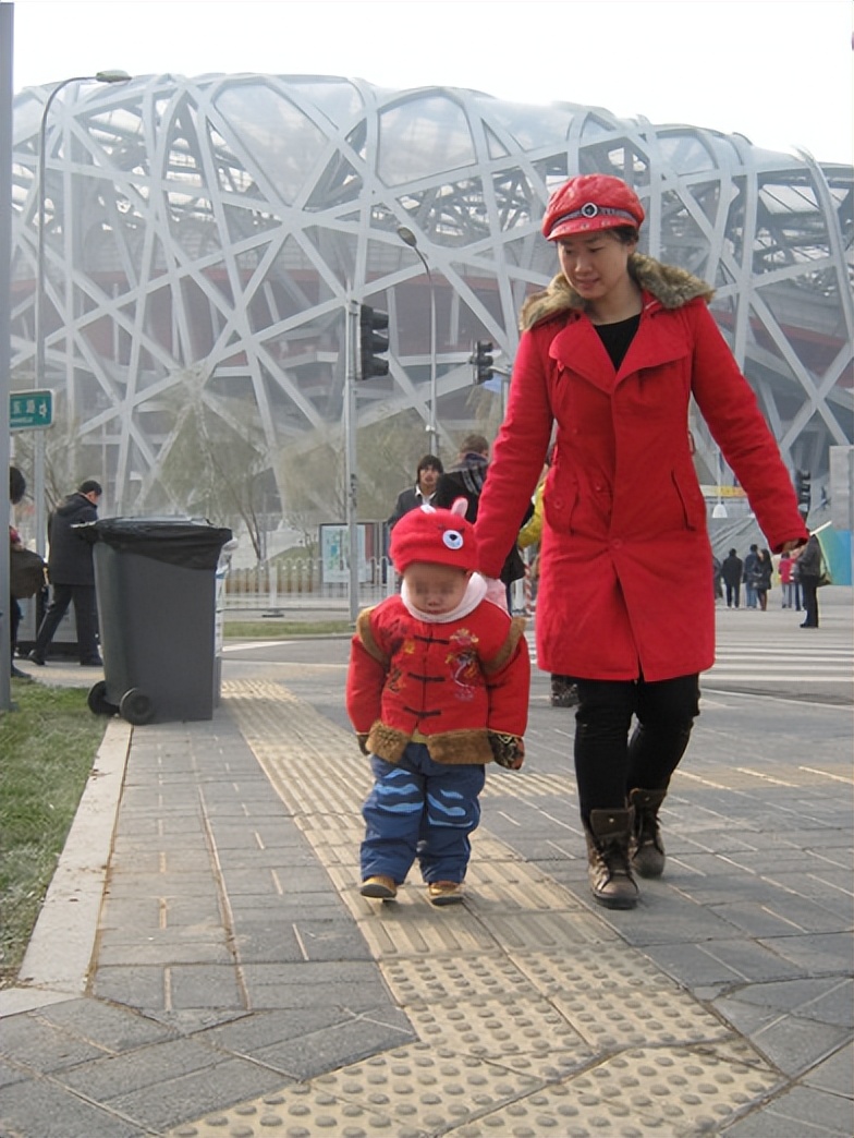 45岁芙蓉姐姐现状：从人人嘲笑到低调富婆，她才是最清醒的那一个