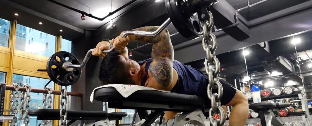 练肌肉要注意不借力吗,练肌肉最快的方法不用健身器材