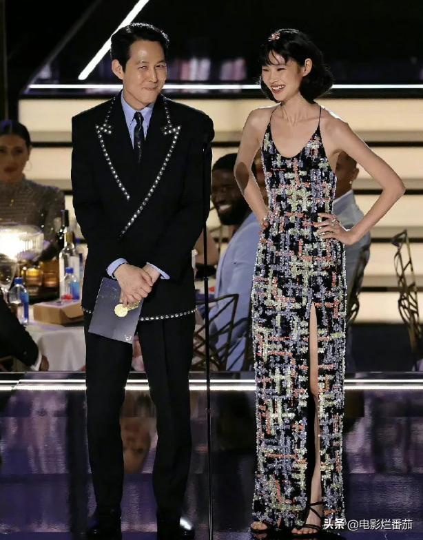 艾美奖红毯怪奇物语,艾美奖红毯走法