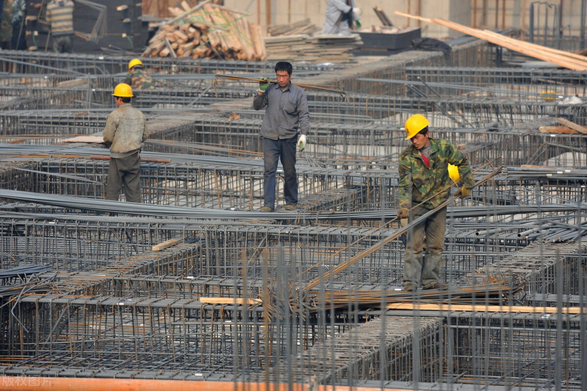 秦皇岛楼市，下滑5.4%，连跌一年后回归平静，冰冷的楼市何时结束