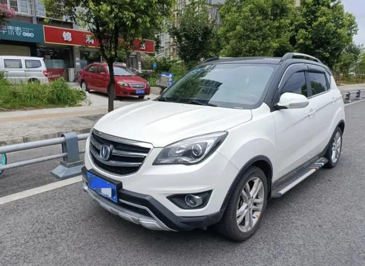 荣威2022款15t中型suv价格和油耗,12-14万油耗低的suv纯燃油车型大全